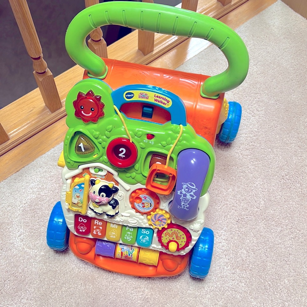 VTECH walker interactive learning toy